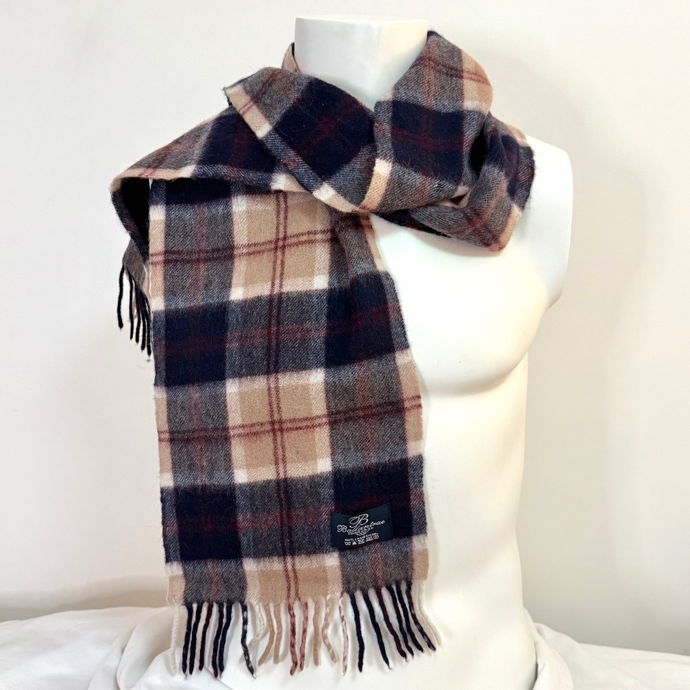 Ballantrae 100% Lambswool Bannockbane Navy Tartan Scarf